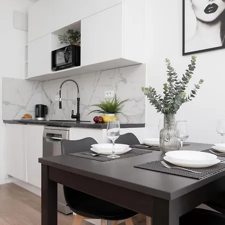 Wyjatkowy Apartament Z 1 Sypialnia Sierakowskiego By Noclegi Renters Warsaw Exterior photo